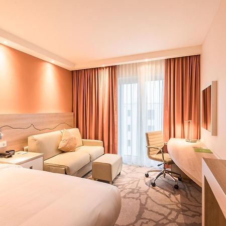 Hampton By Hilton Freiburg Hotel Ngoại thất bức ảnh