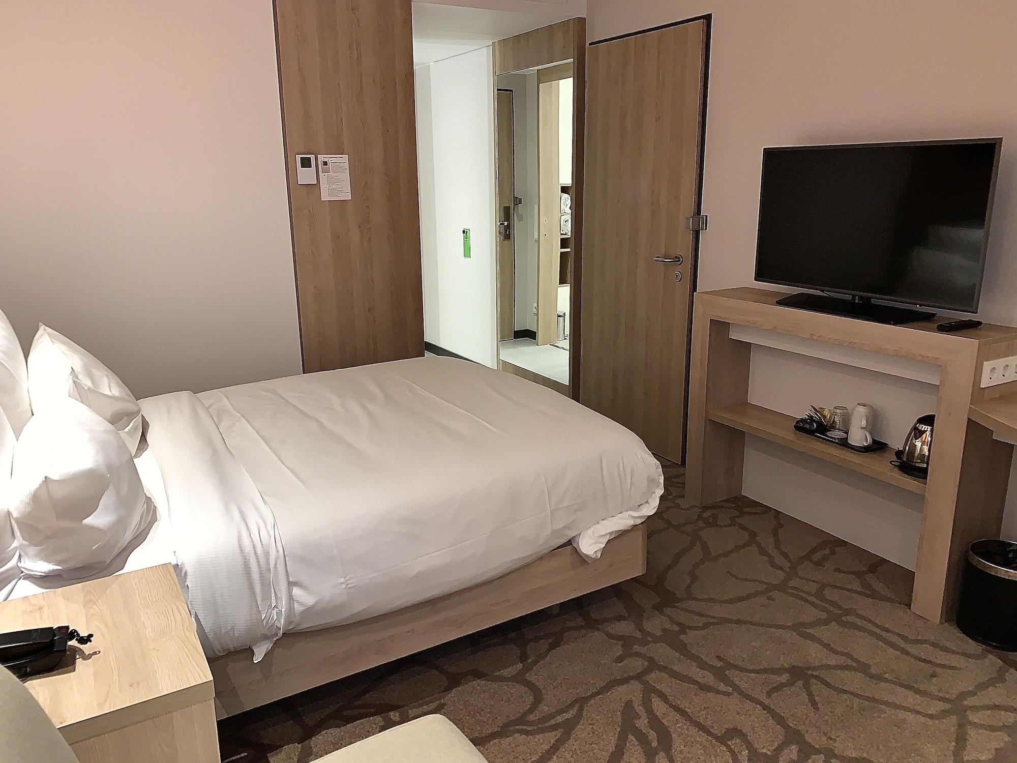 Hampton By Hilton Freiburg Hotel Ngoại thất bức ảnh