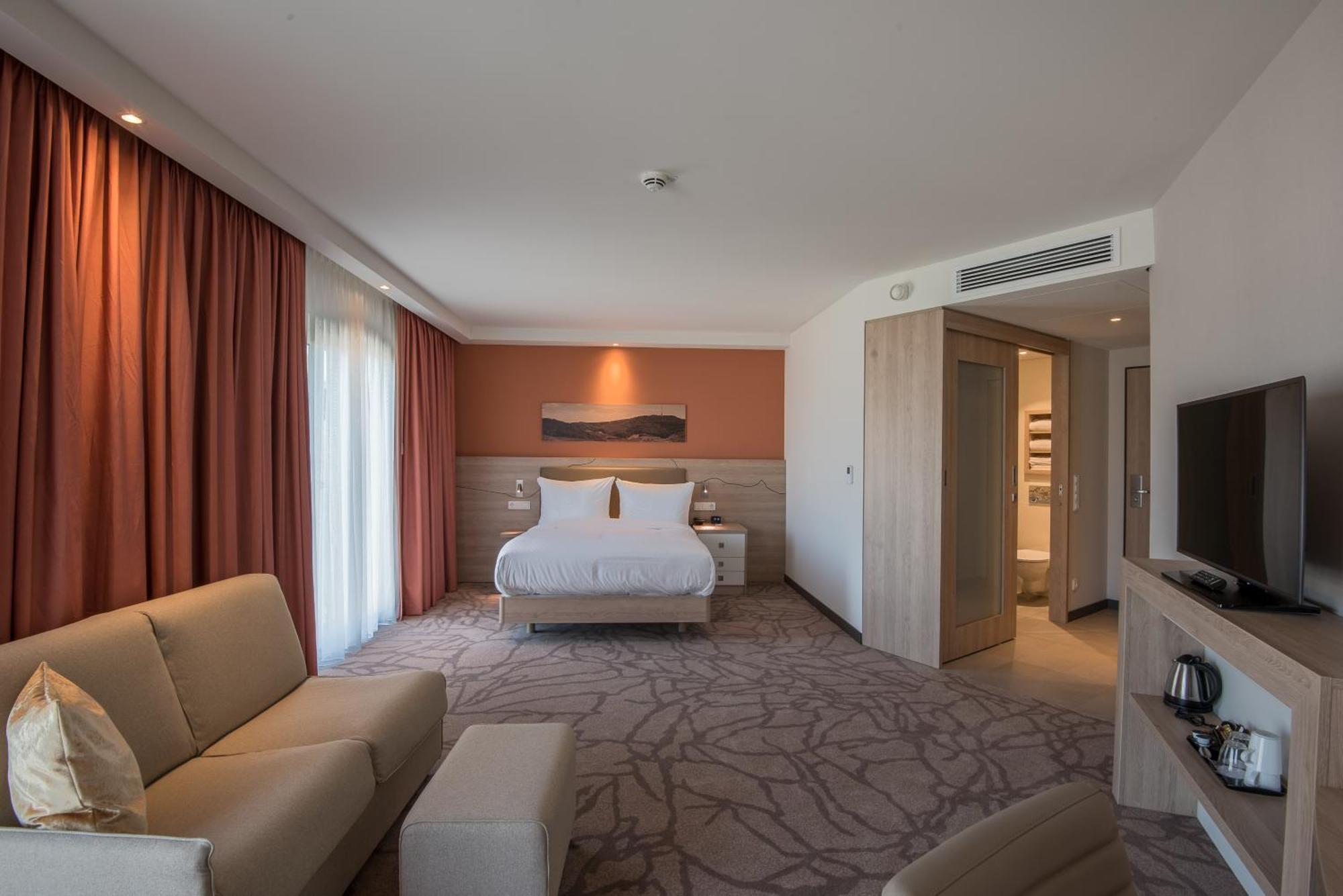 Hampton By Hilton Freiburg Hotel Ngoại thất bức ảnh