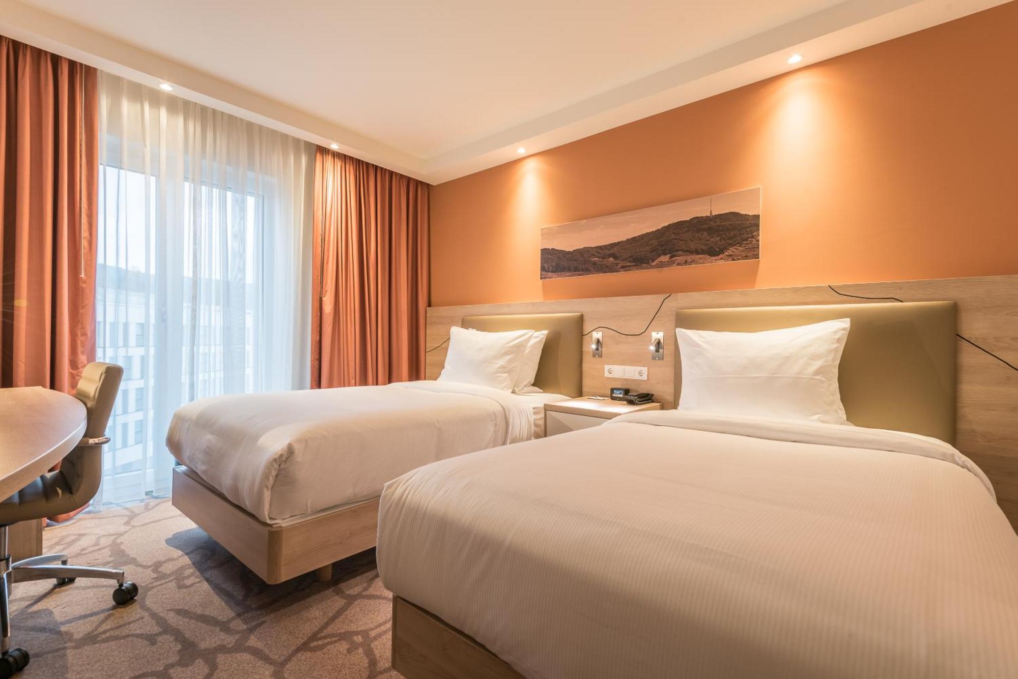 Hampton By Hilton Freiburg Hotel Ngoại thất bức ảnh