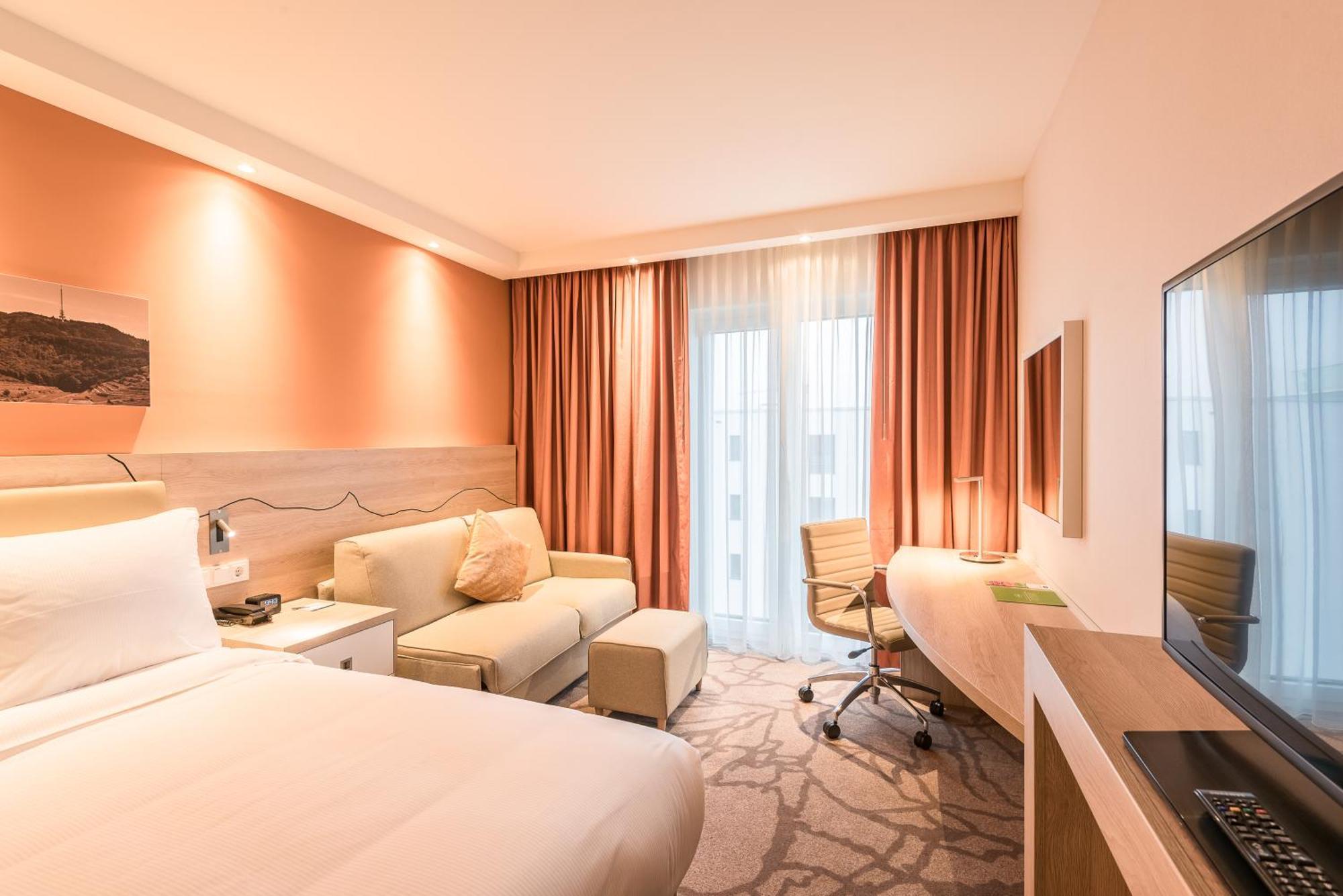 Hampton By Hilton Freiburg Hotel Ngoại thất bức ảnh