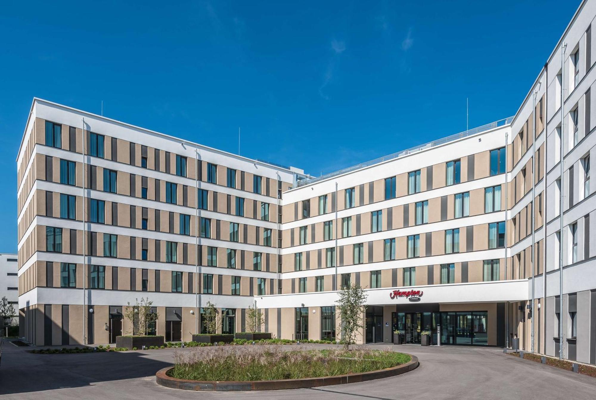 Hampton By Hilton Freiburg Hotel Ngoại thất bức ảnh