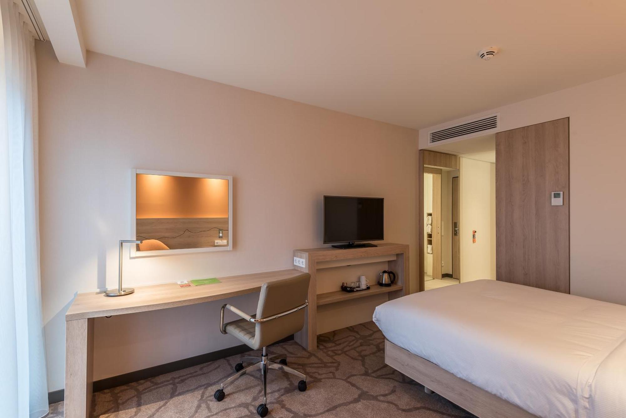 Hampton By Hilton Freiburg Hotel Ngoại thất bức ảnh