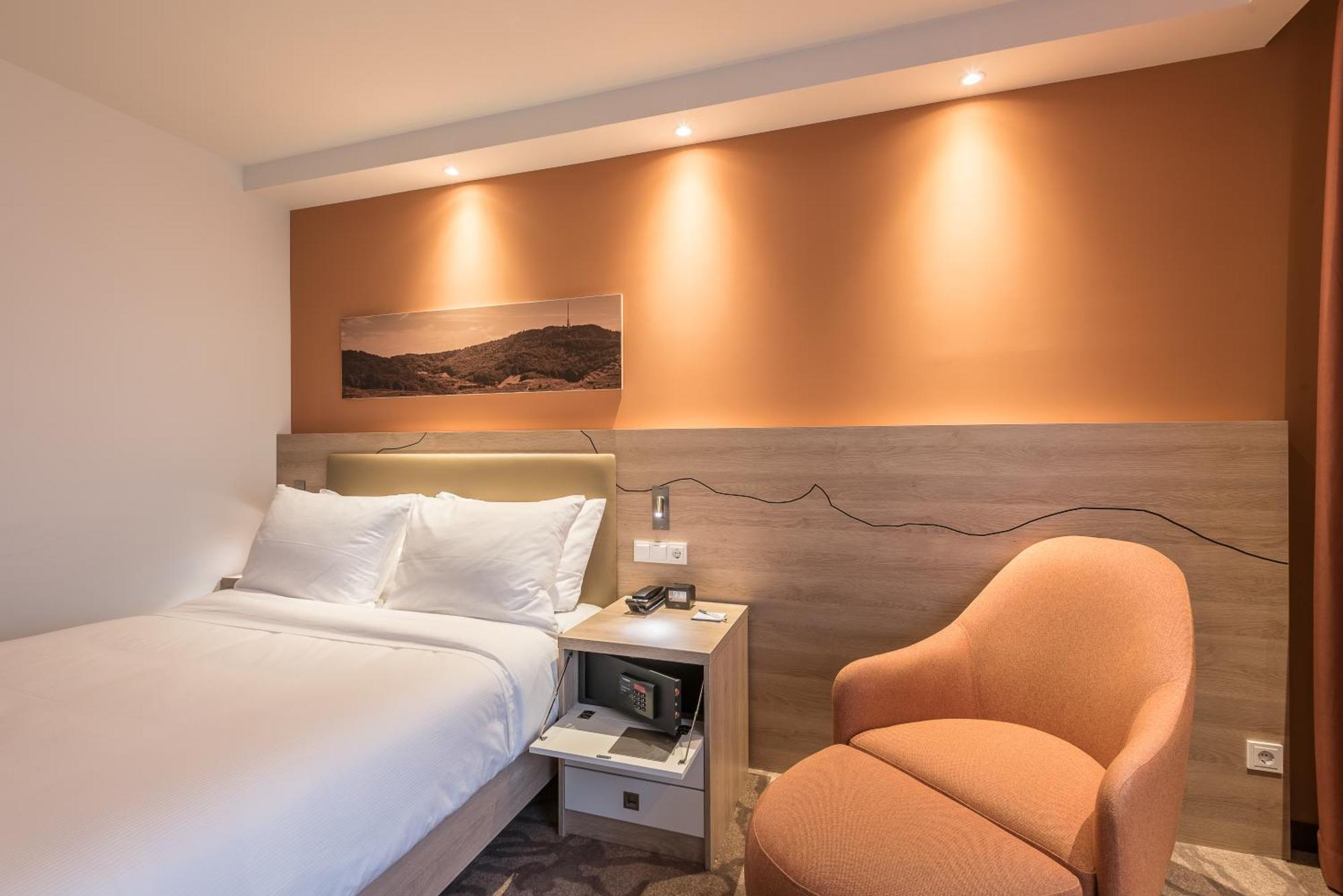 Hampton By Hilton Freiburg Hotel Ngoại thất bức ảnh